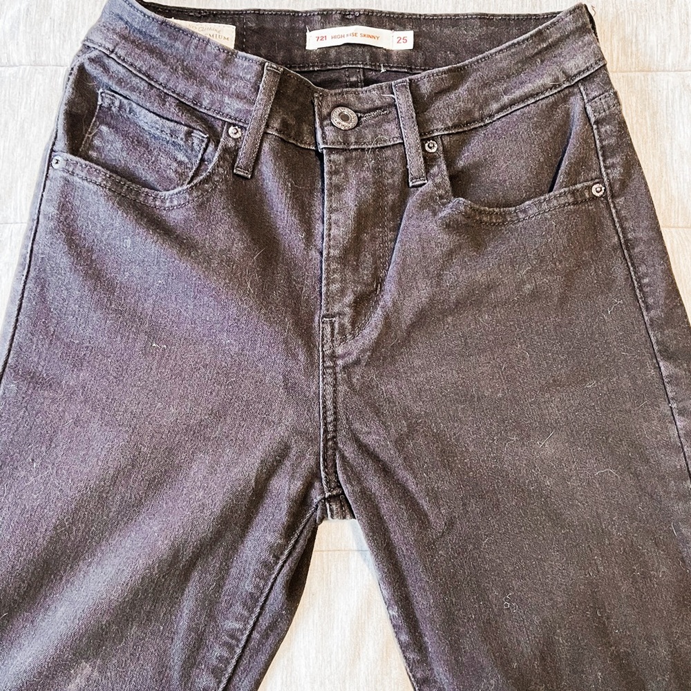 Levi’s 721 High Rise Skinny Jeans